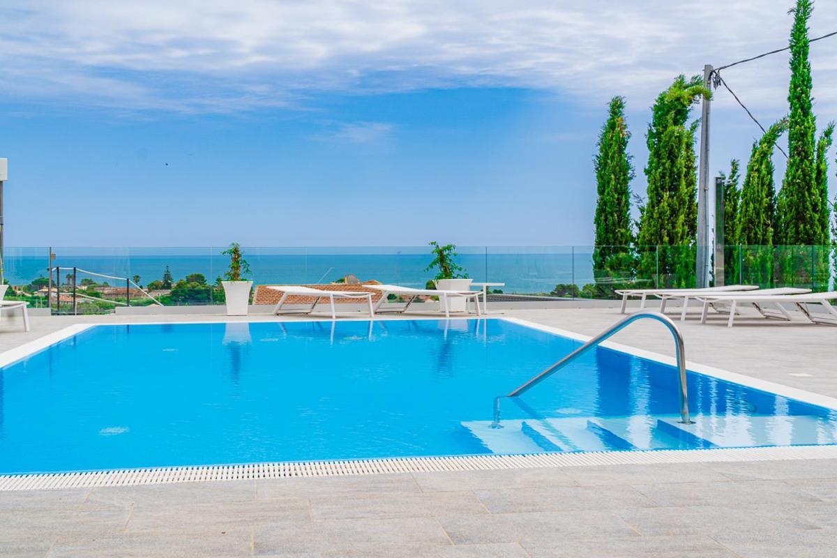 Villa La Perla Ликата Екстериор снимка